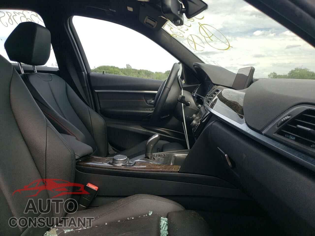 BMW 3 SERIES 2016 - WBA8E3G58GNU04603