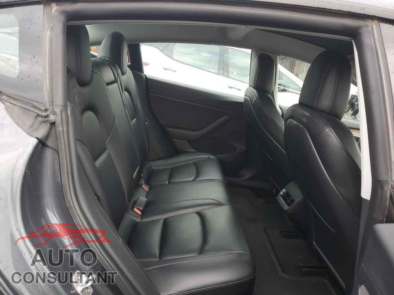 TESLA MODEL 3 2022 - 5YJ3E1EA4NF230672