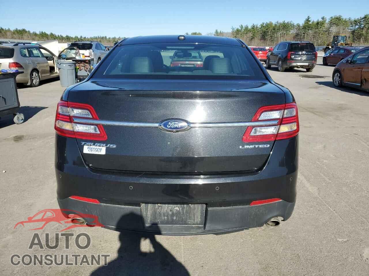 FORD TAURUS 2015 - 1FAHP2F81FG117650
