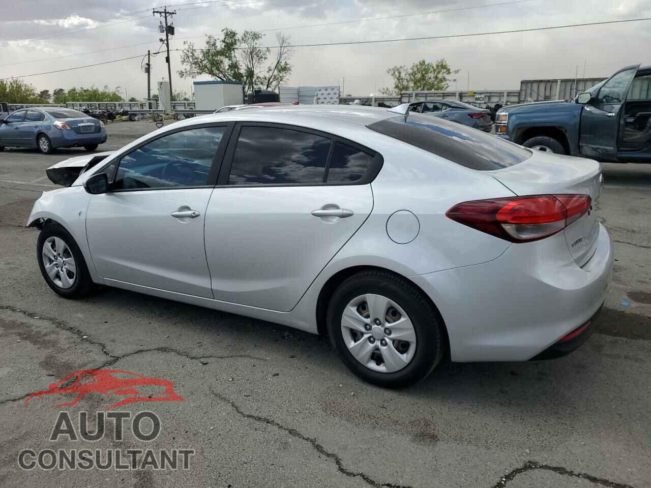 KIA FORTE 2018 - 3KPFK4A70JE170617