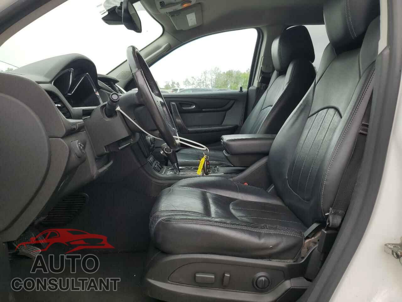 CHEVROLET TRAVERSE 2015 - 1GNKVJKD3FJ277266