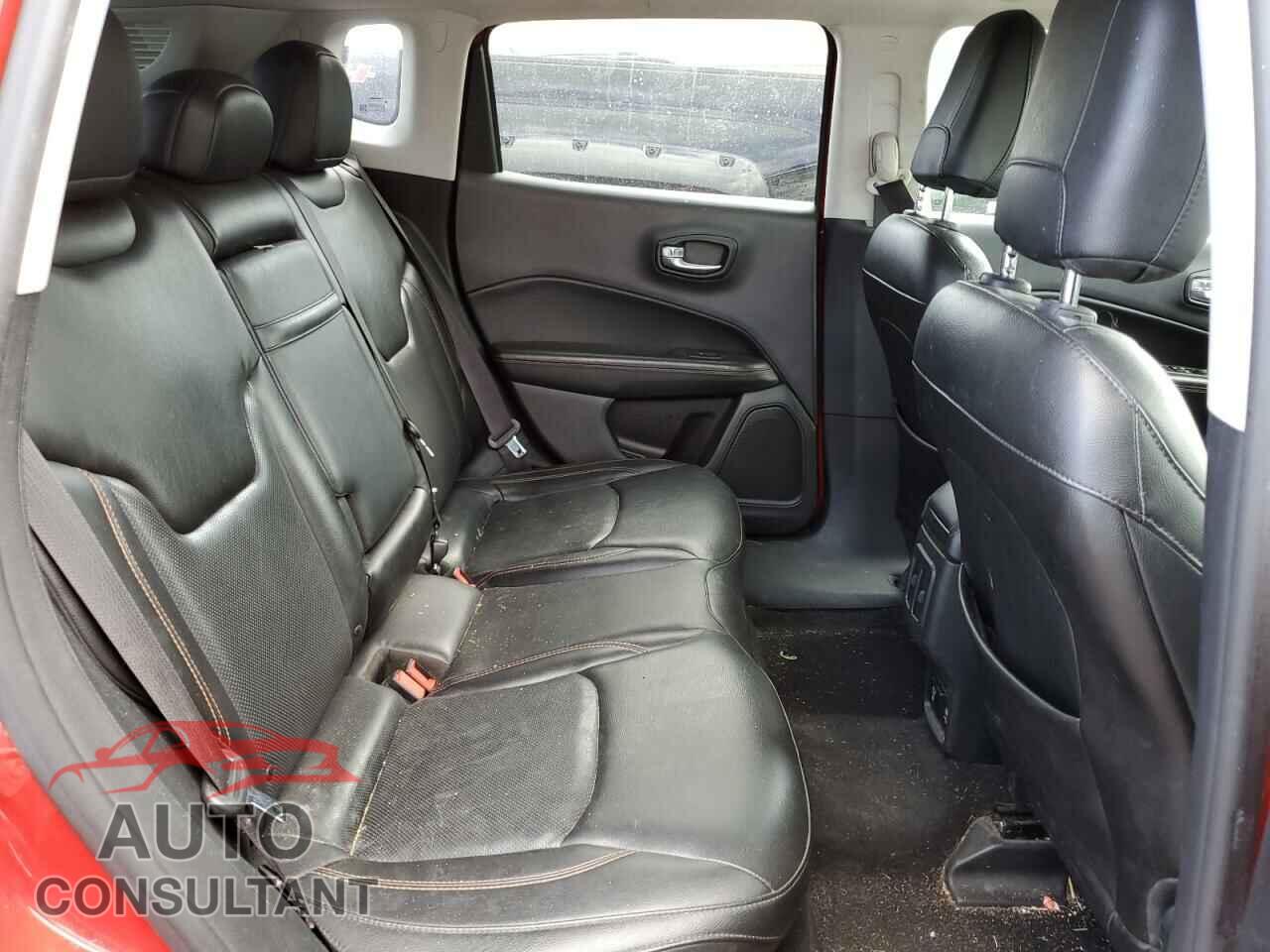 JEEP COMPASS 2018 - 3C4NJDCB7JT280625