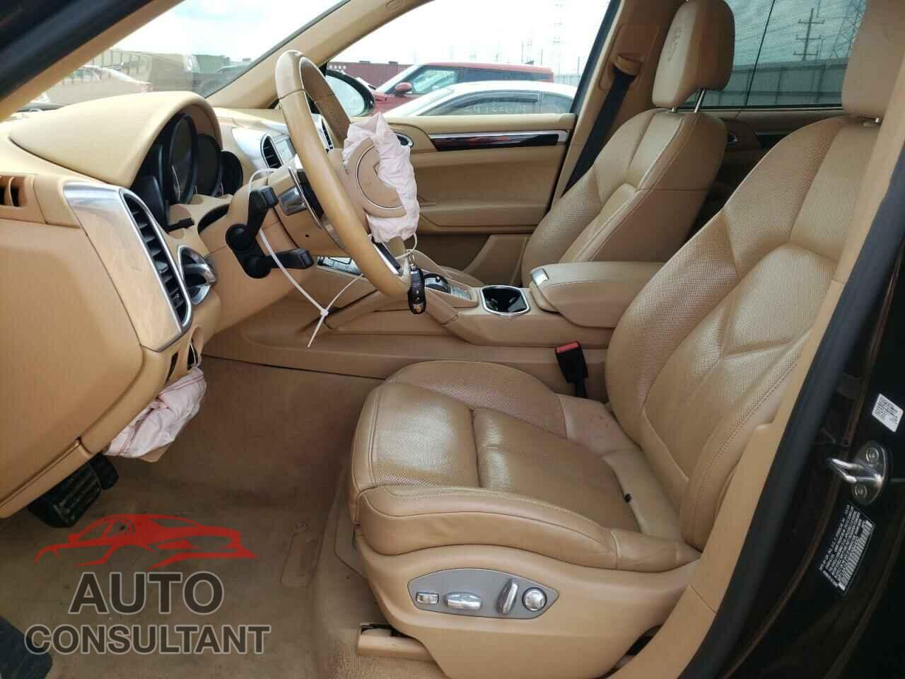 PORSCHE CAYENNE 2017 - WP1AA2A24HKA84450