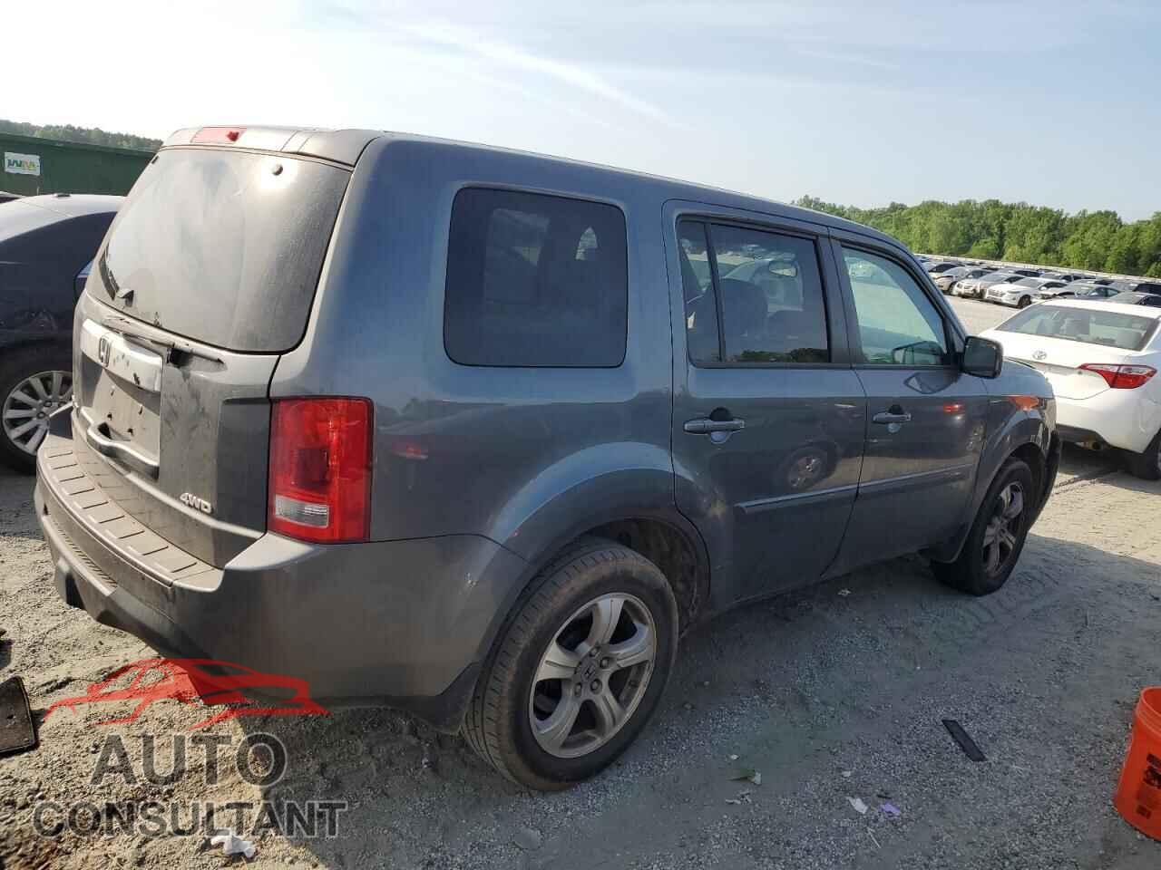 HONDA PILOT 2013 - 5FNYF4H44DB005919