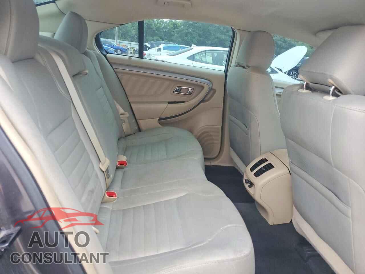 FORD TAURUS 2017 - 1FAHP2D80HG114650