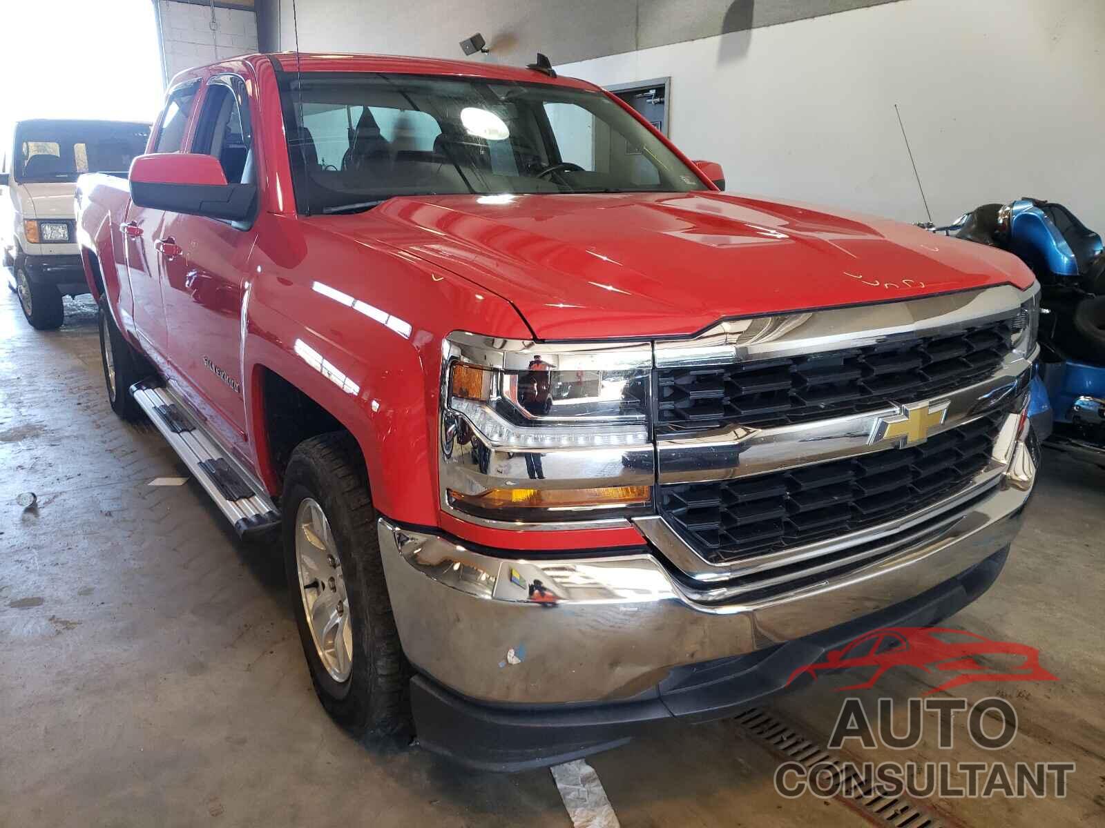 CHEVROLET SILVERADO 2018 - 1GCRCREH1JZ197386