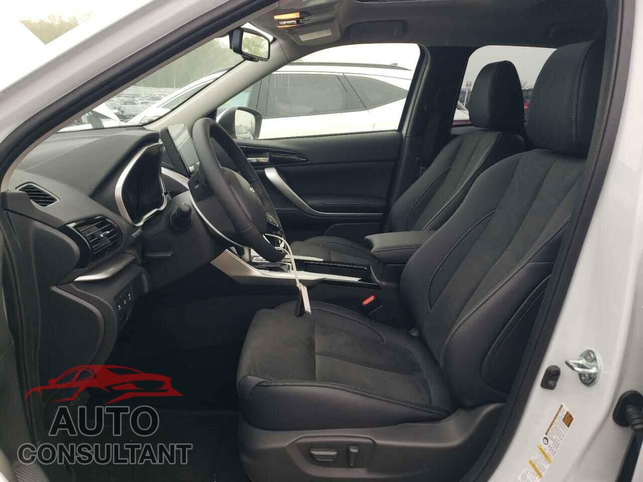 MITSUBISHI ECLIPSE 2025 - JA4ATWAA9SZ008032