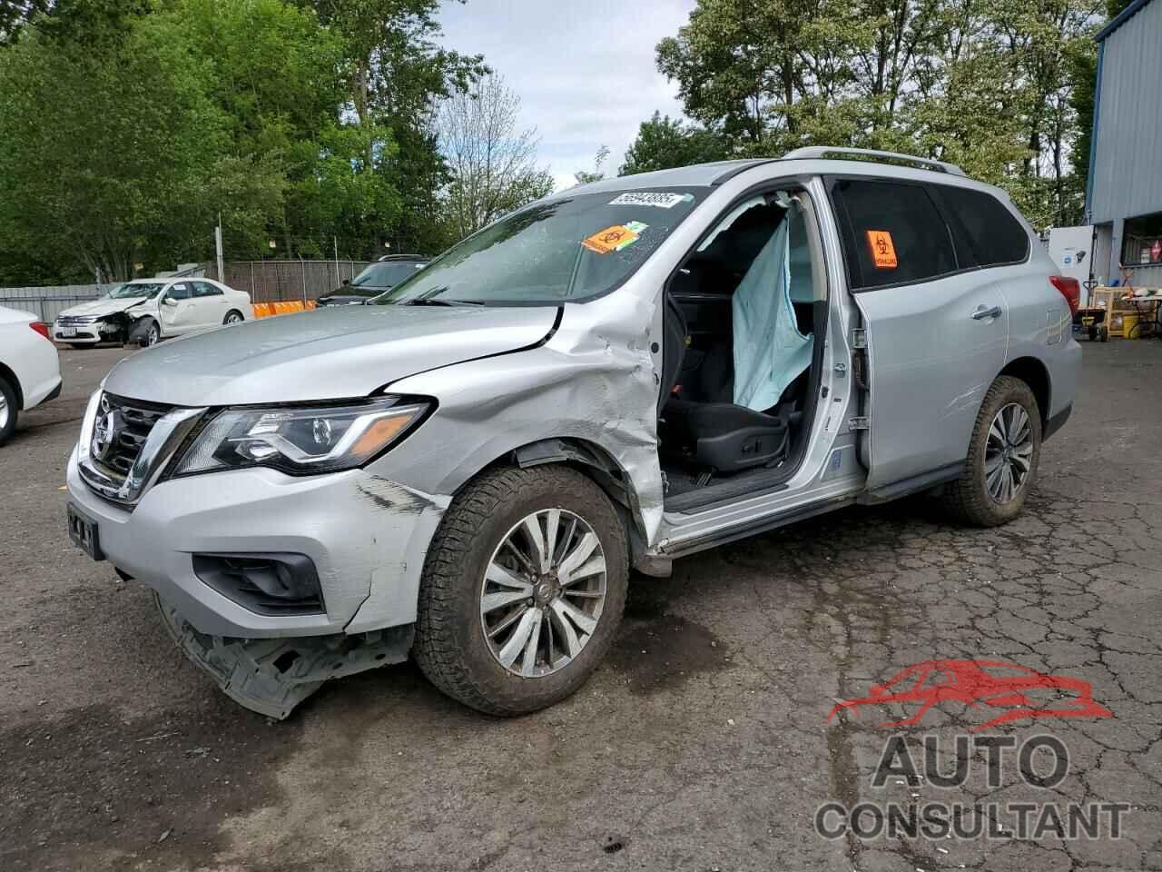 NISSAN PATHFINDER 2019 - 5N1DR2MM0KC589001