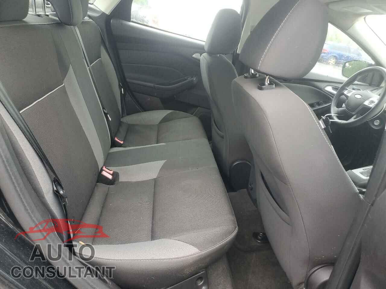 FORD FOCUS 2014 - 1FADP3F25EL300779