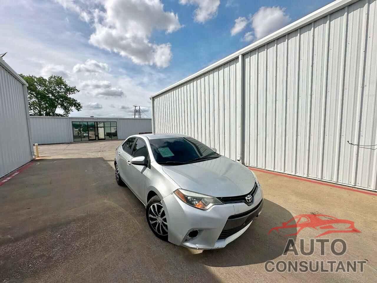 TOYOTA COROLLA 2015 - 5YFBURHE4FP207362