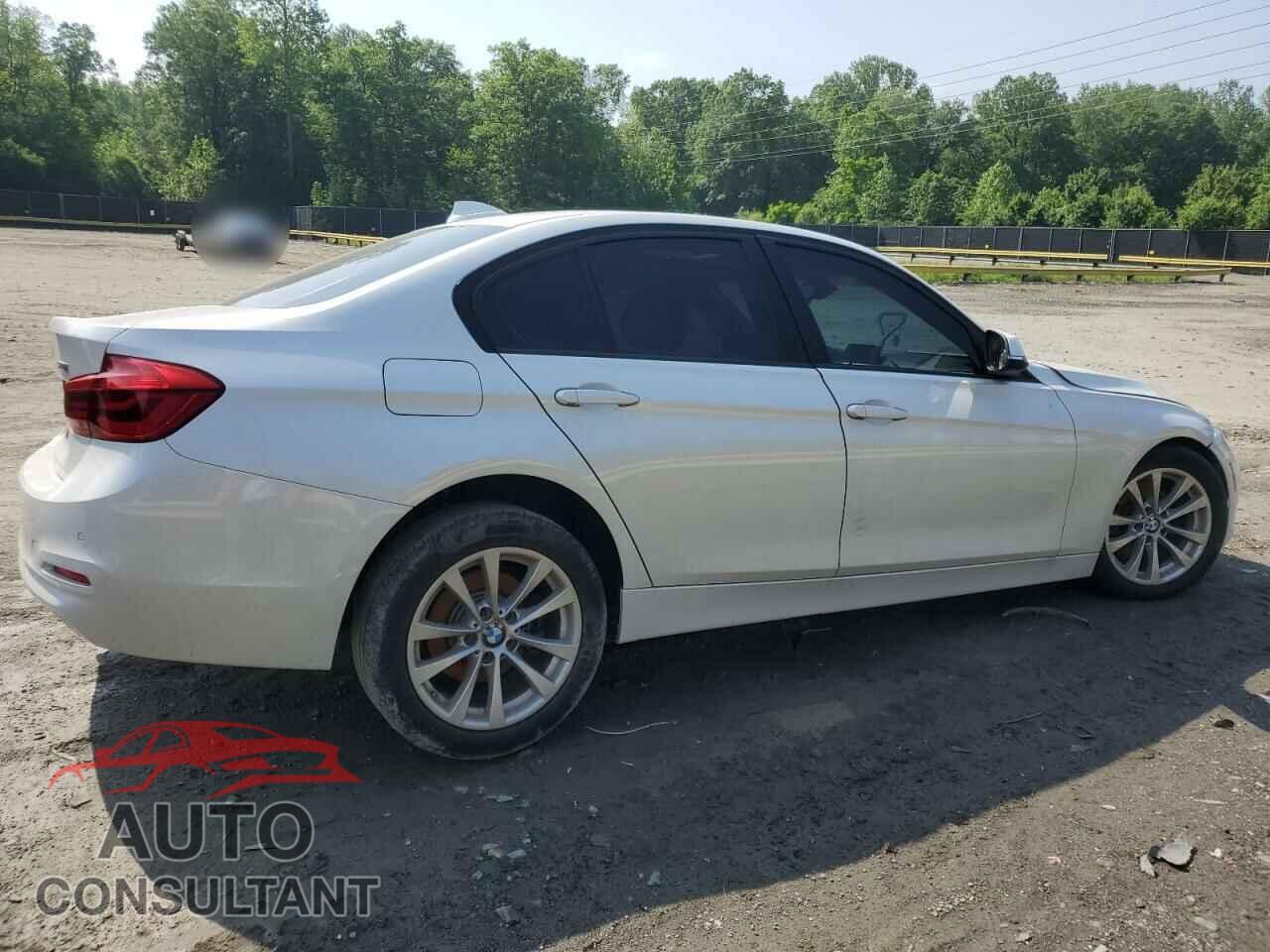 BMW 3 SERIES 2016 - WBA8E1G58GNU12267