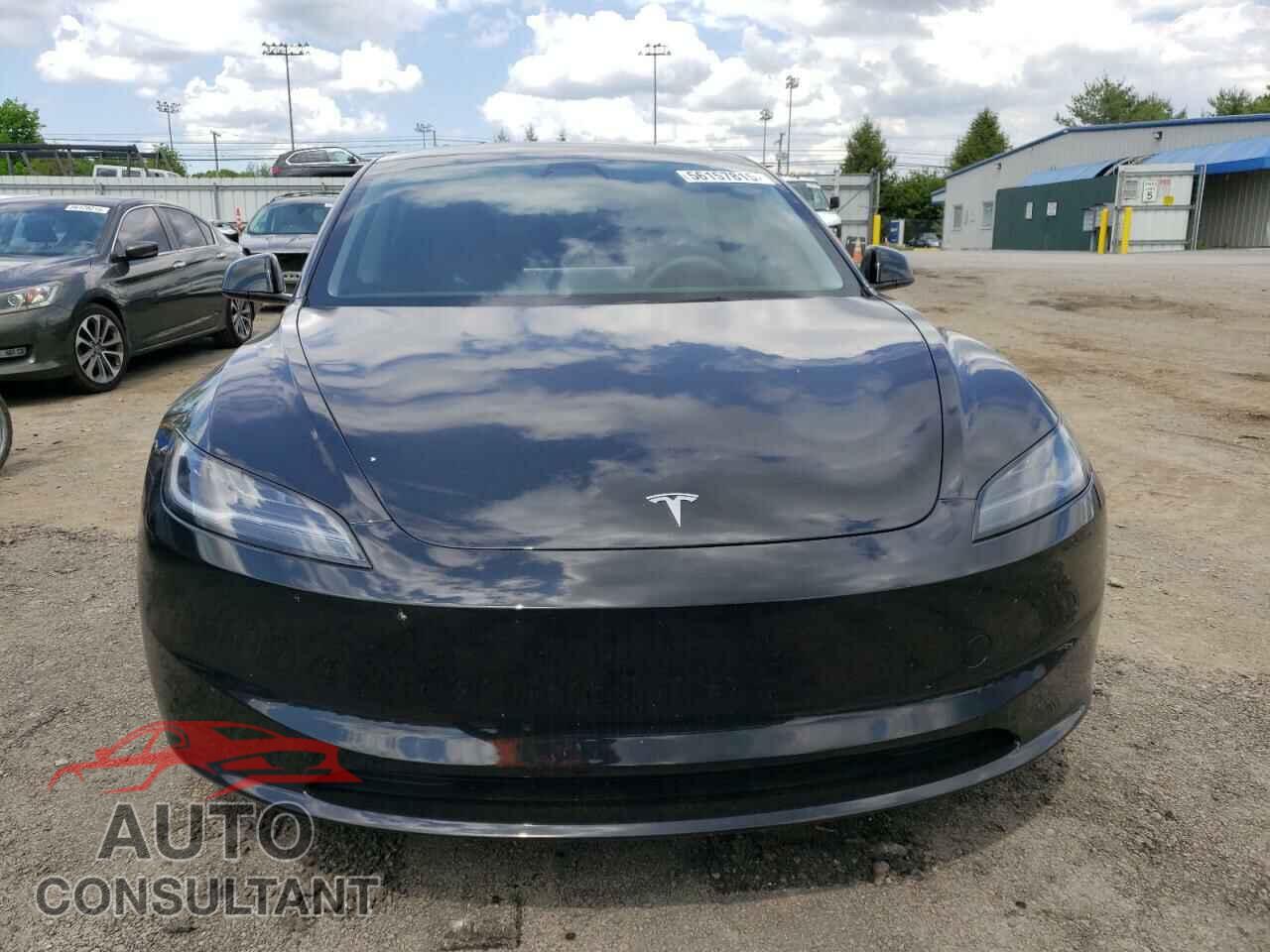 TESLA MODEL 3 2024 - 5YJ3E1EBXRF827596