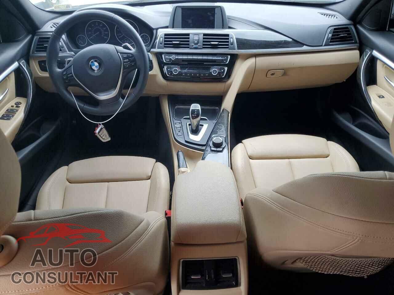 BMW 3 SERIES 2018 - WBA8B9C58JEE83282