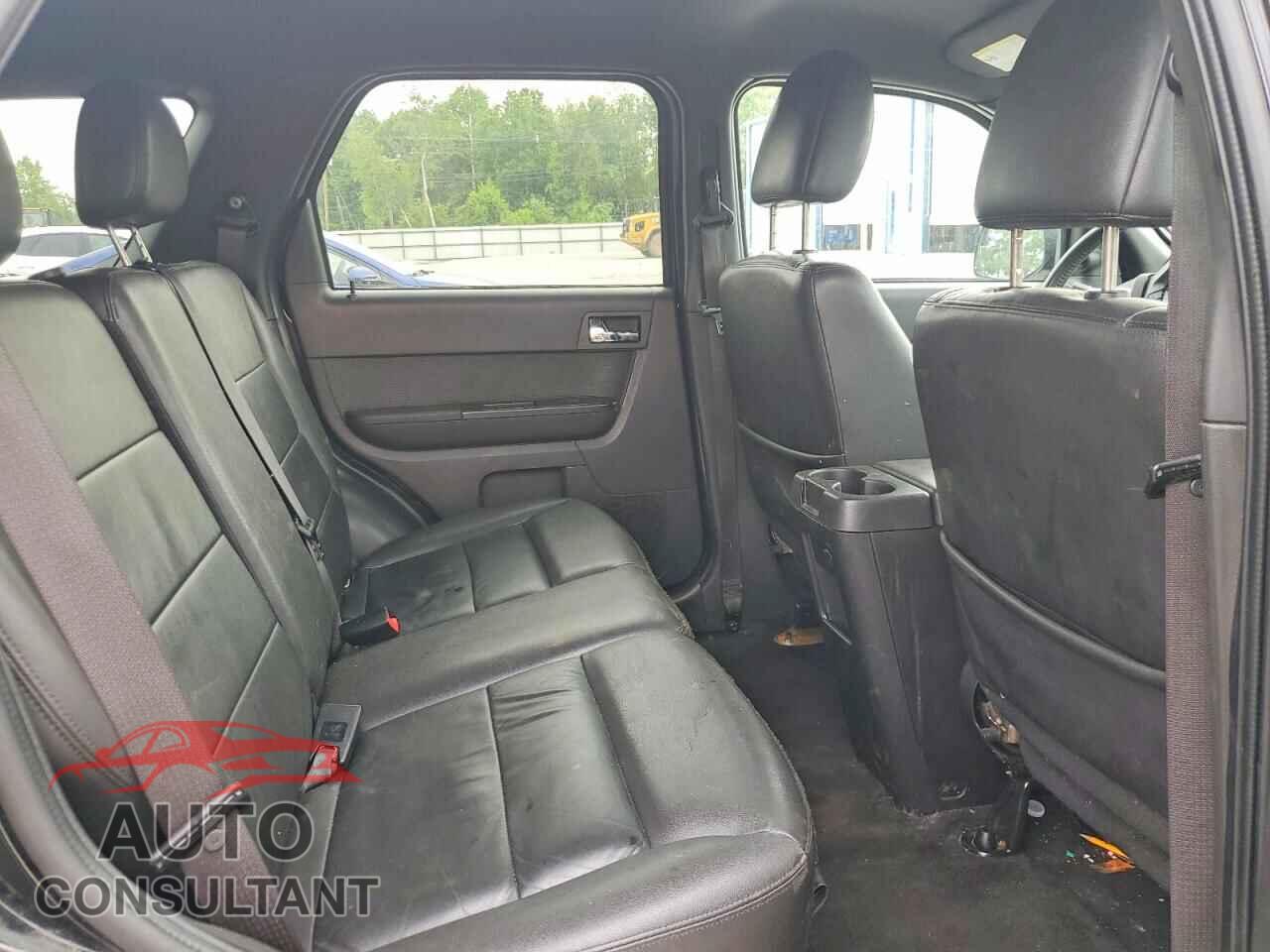 FORD ESCAPE 2010 - 1FMCU9EG2AKC43886