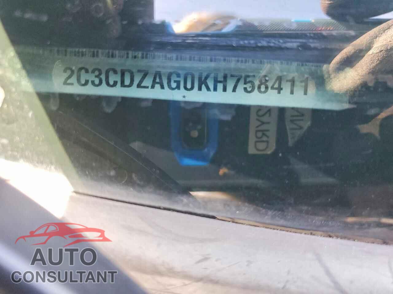 DODGE CHALLENGER 2019 - 2C3CDZAG0KH758411