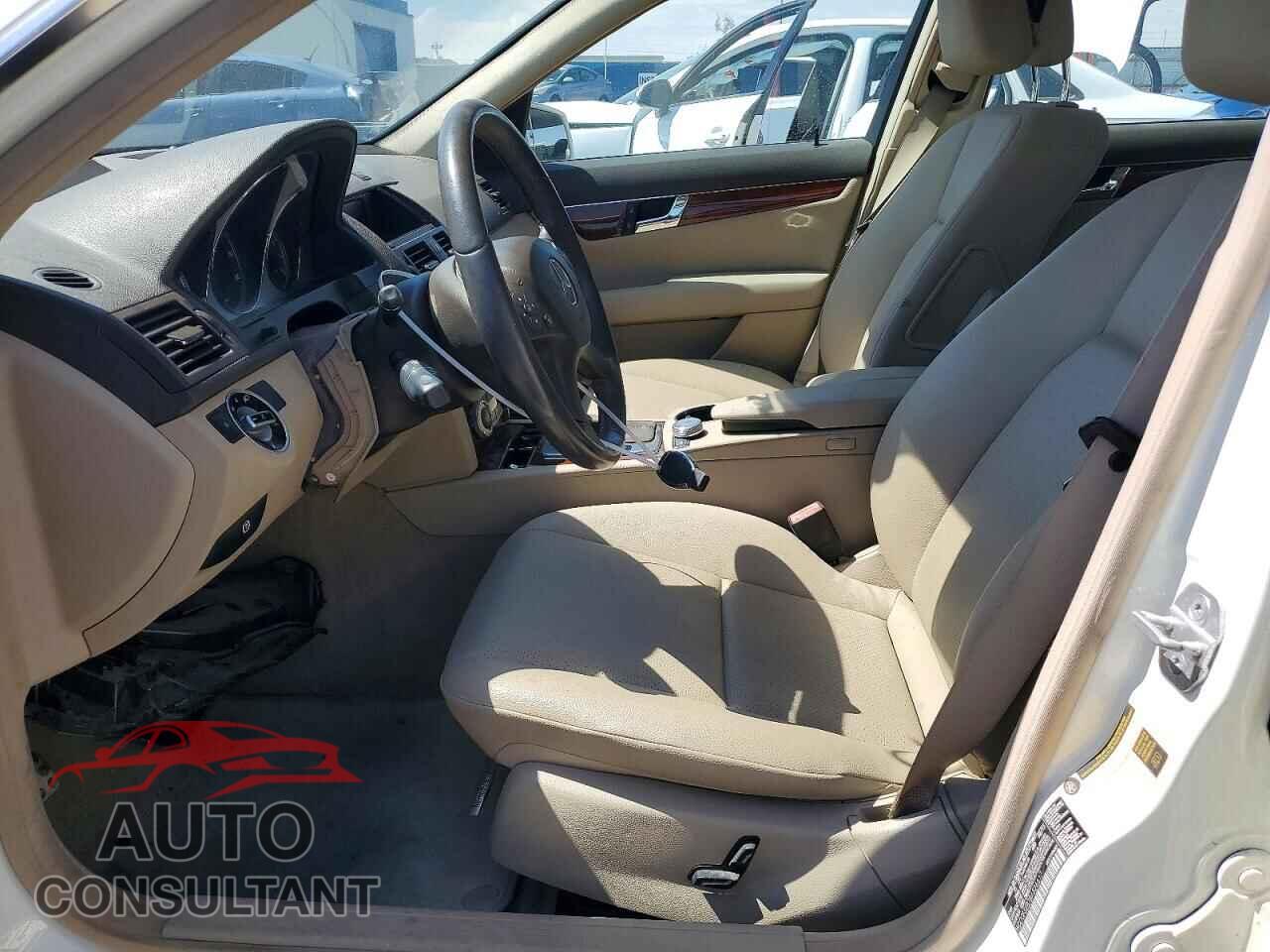 MERCEDES-BENZ C-CLASS 2011 - WDDGF5EB7BA526617