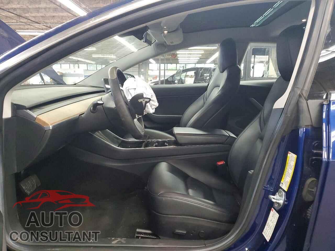 TESLA MODEL 3 2018 - 5YJ3E1EA0JF008155
