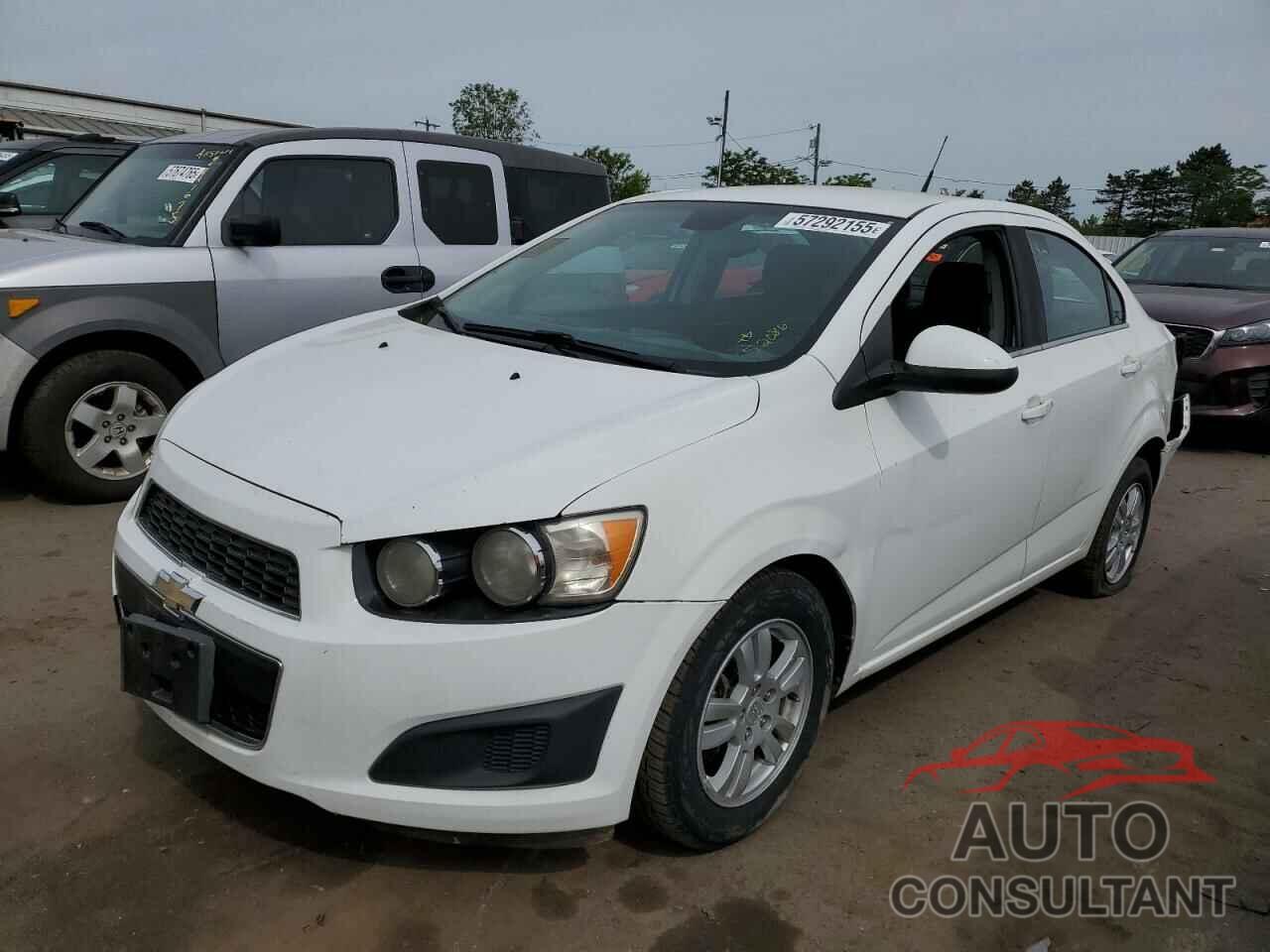 CHEVROLET SONIC 2013 - 1G1JC5SG6D4208779
