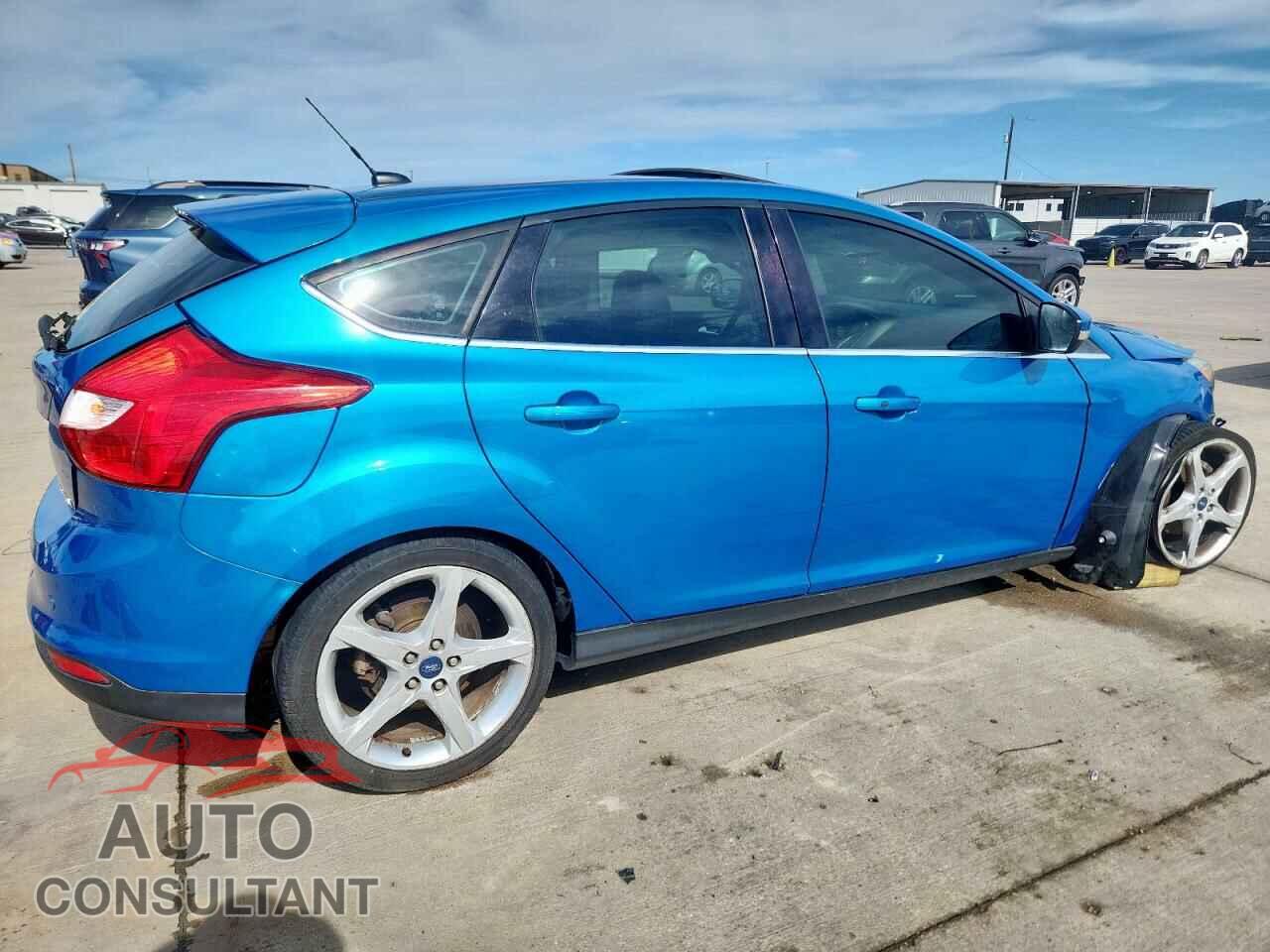 FORD FOCUS 2012 - 1FAHP3N24CL312230