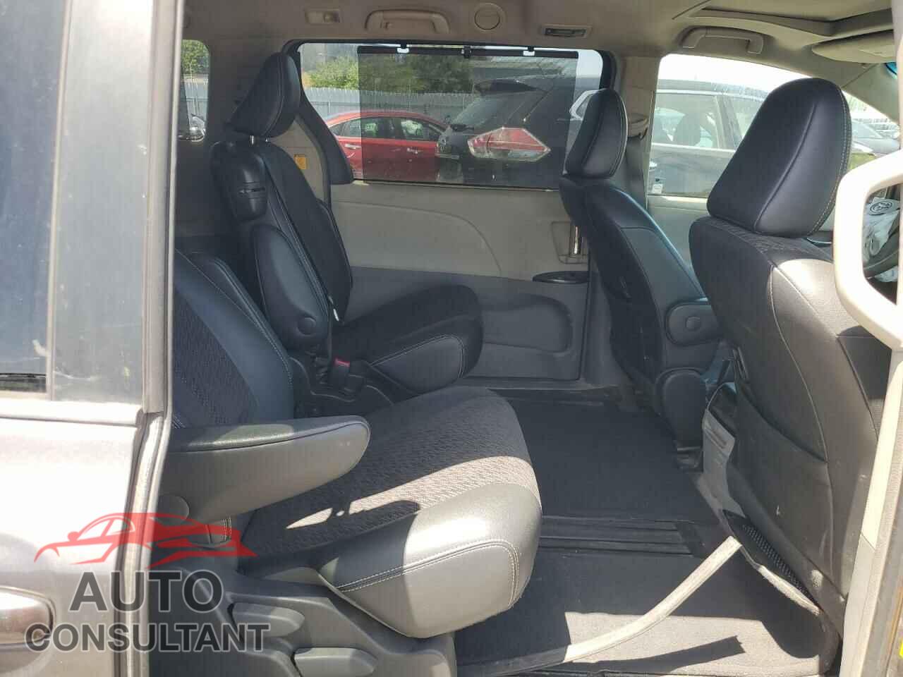 TOYOTA SIENNA 2012 - 5TDXK3DC5CS263567