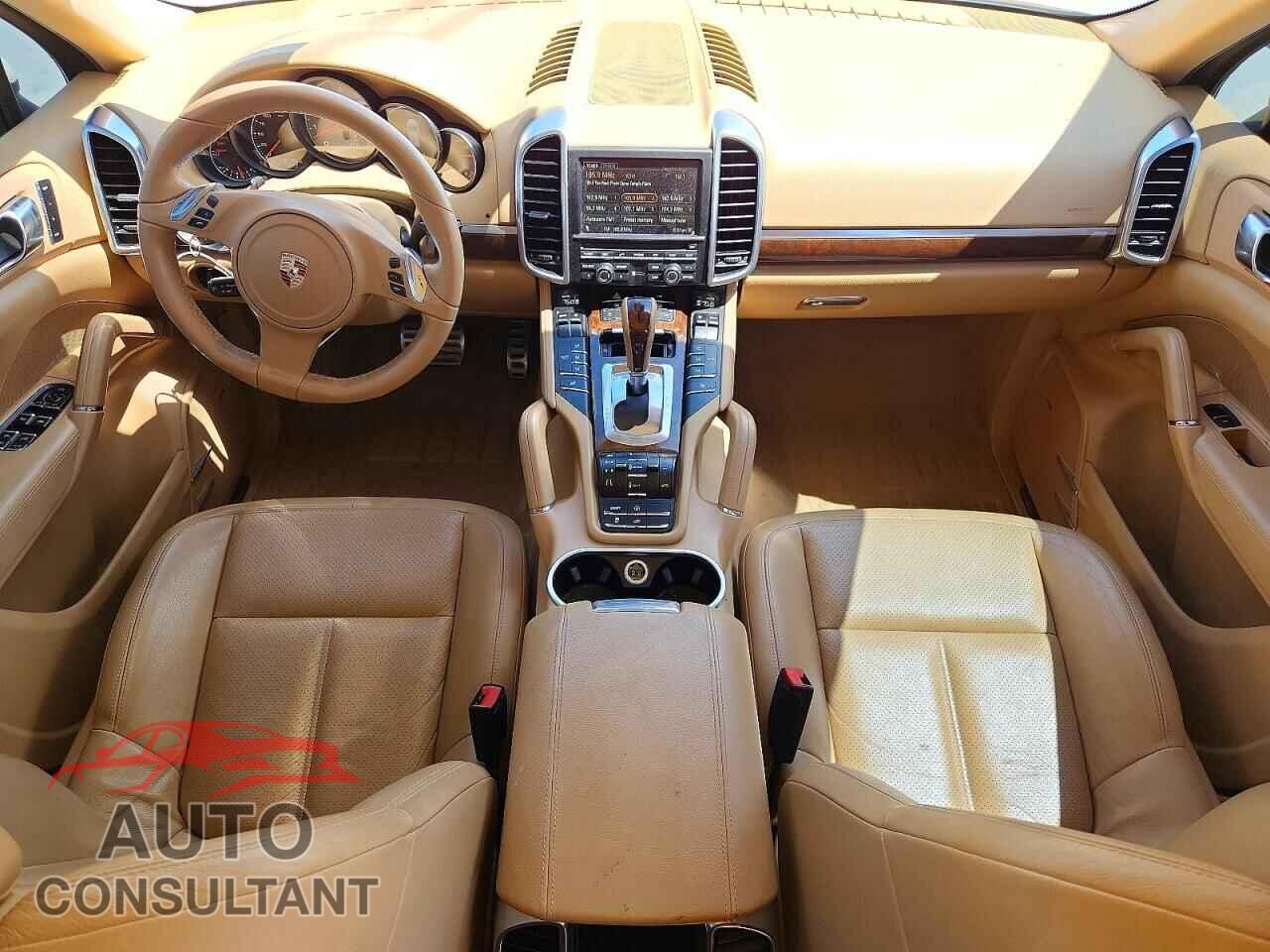 PORSCHE CAYENNE 2012 - WP1AB2A20CLA42907