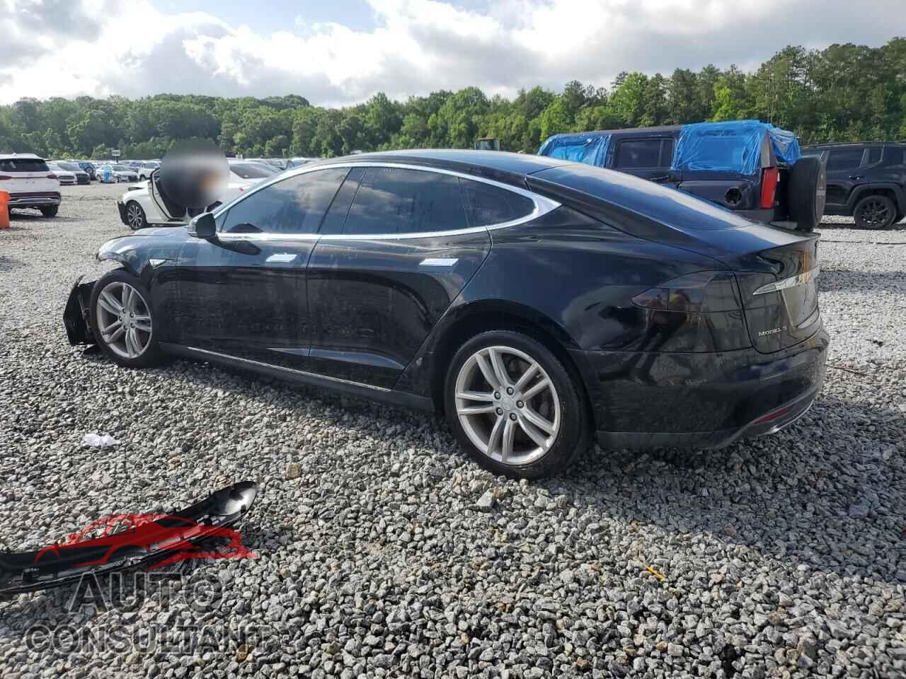 TESLA MODEL S 2013 - 5YJSA1CG9DFP21140