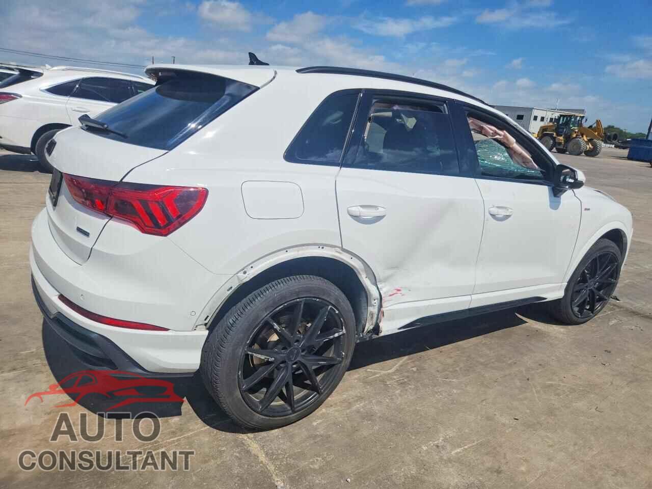 AUDI Q3 2021 - WA1EECF37M1069644
