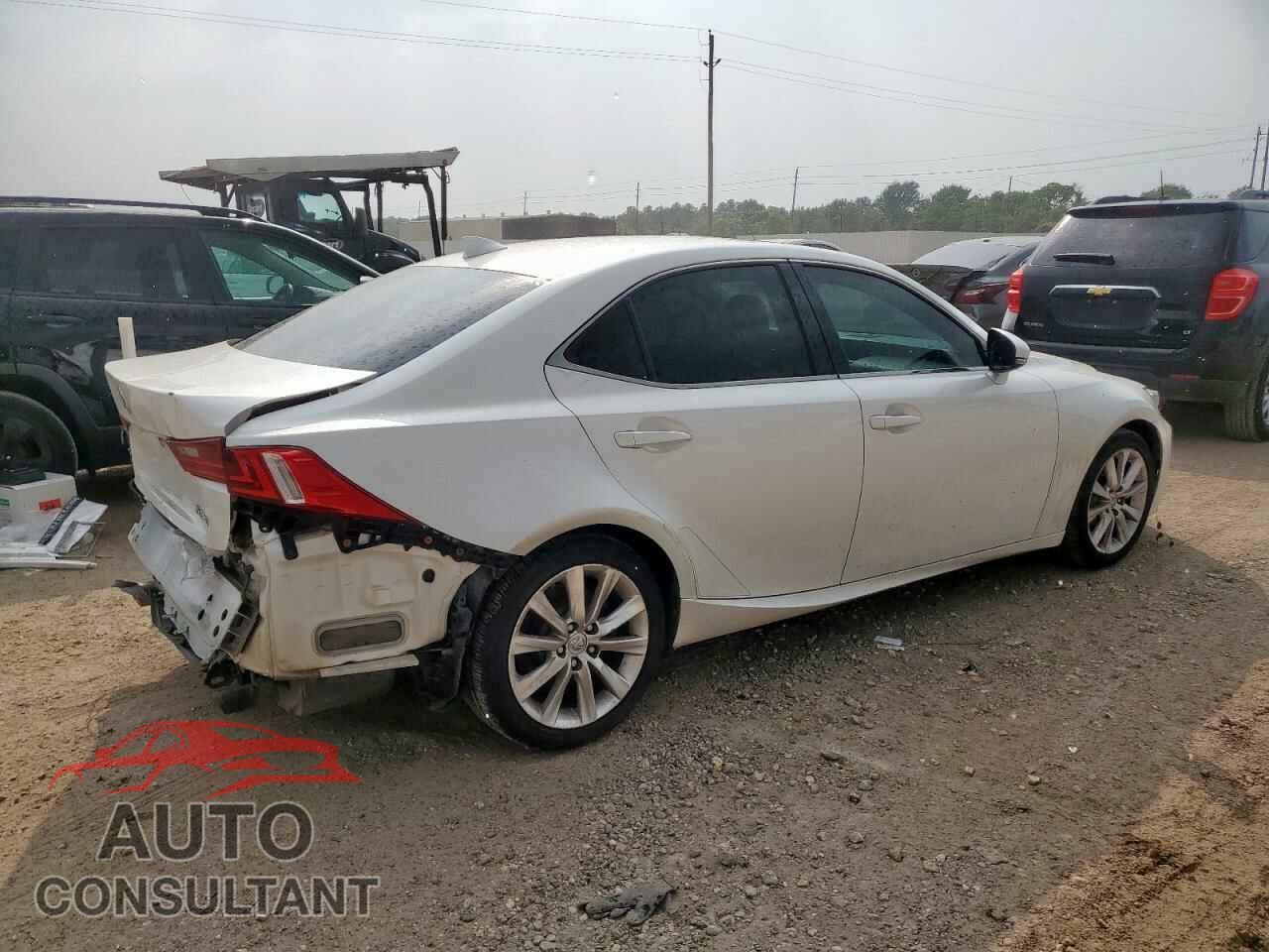 LEXUS IS 2016 - JTHBA1D25G5012647