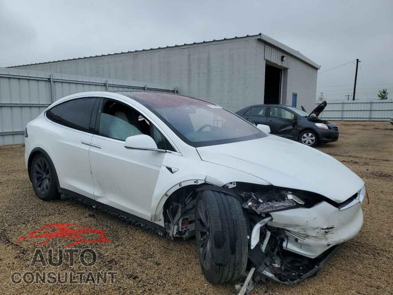 TESLA MODEL X 2018 - 5YJXCBE2XJF141026