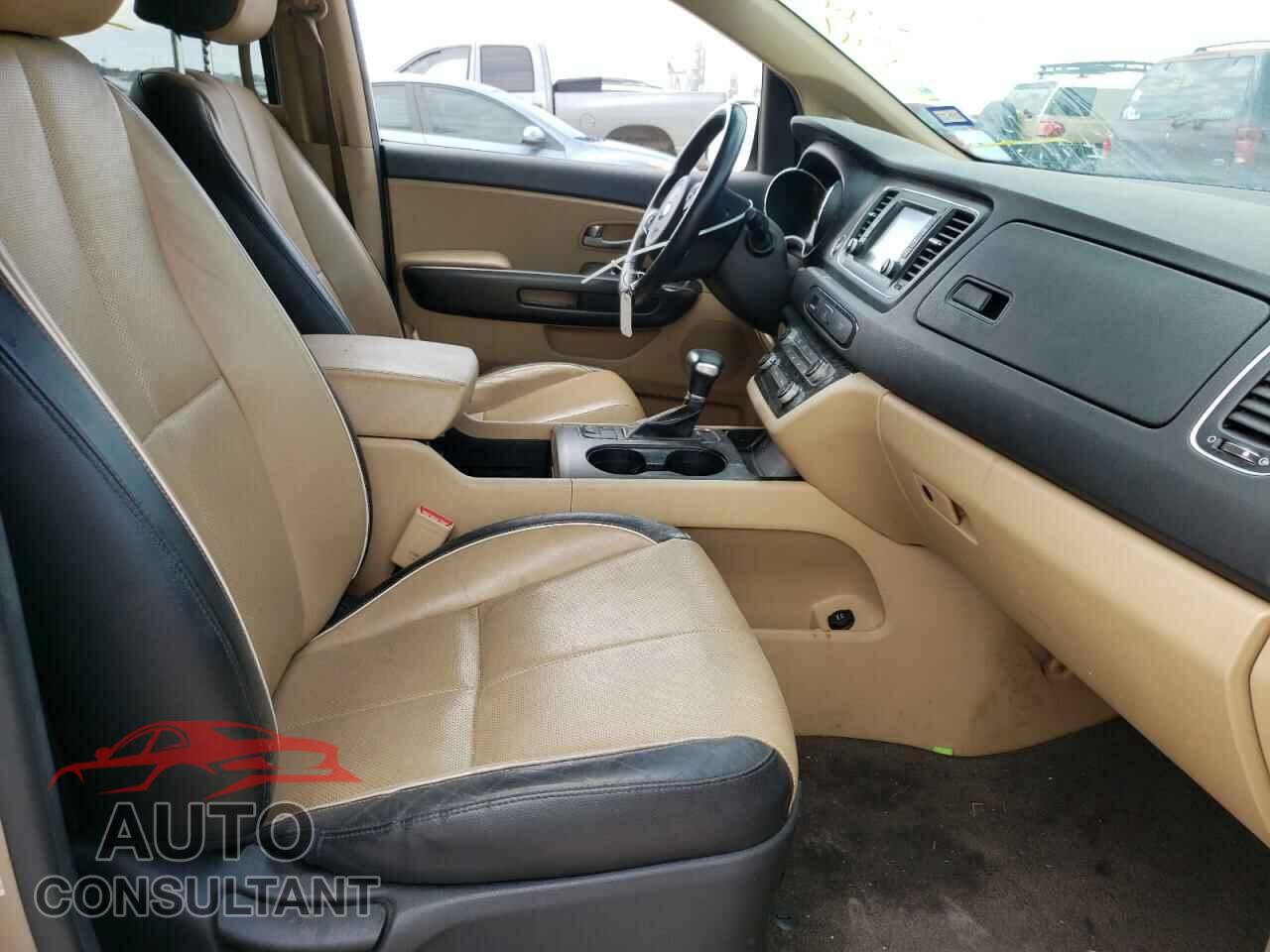 KIA SEDONA 2017 - KNDMB5C19H6266641
