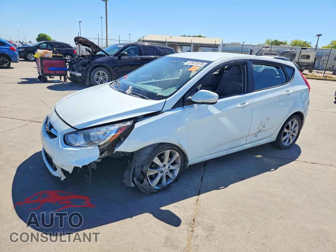 HYUNDAI ACCENT 2013 - KMHCU5AE1DU066785