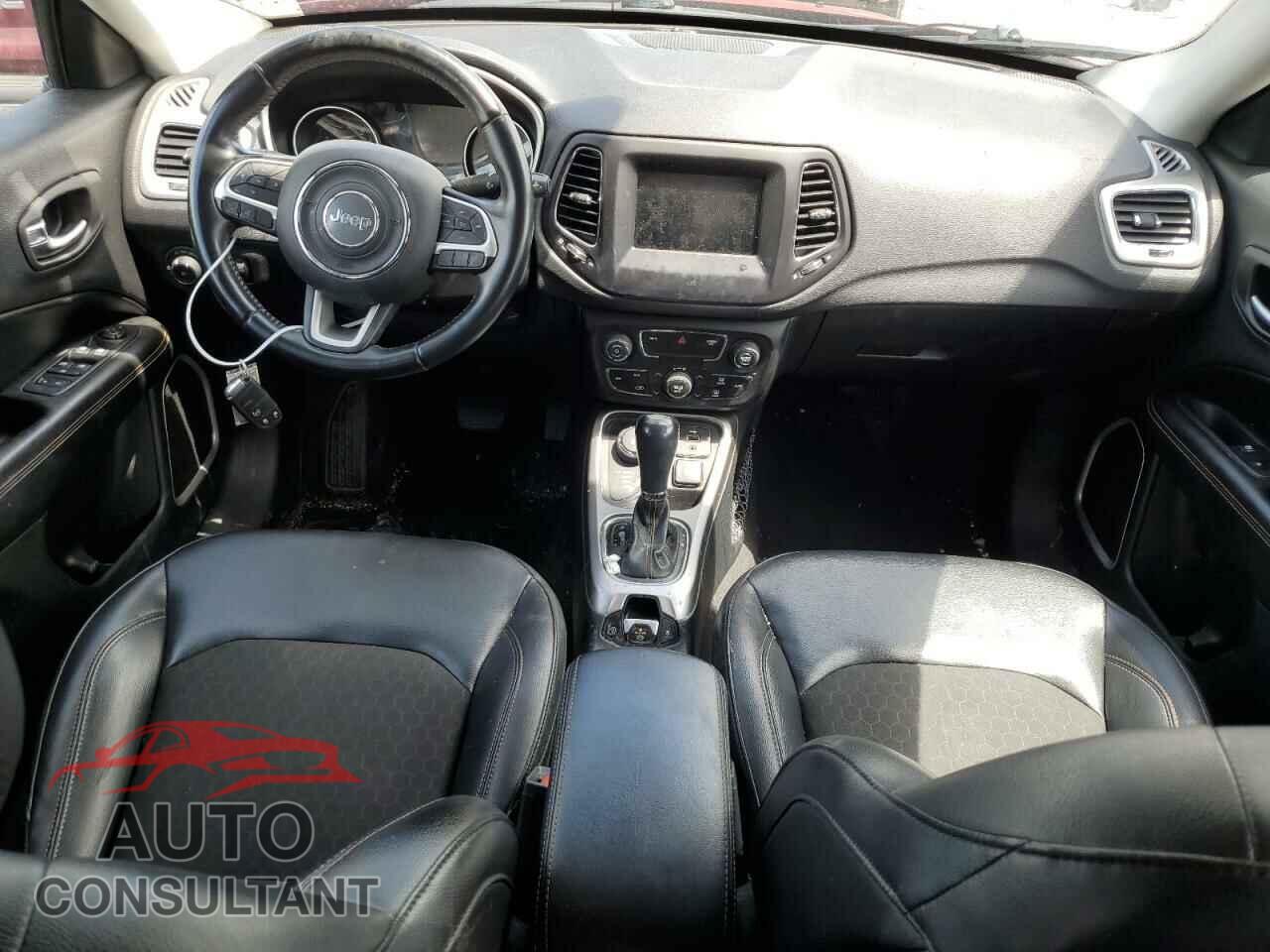 JEEP COMPASS 2018 - 3C4NJDBB2JT180627