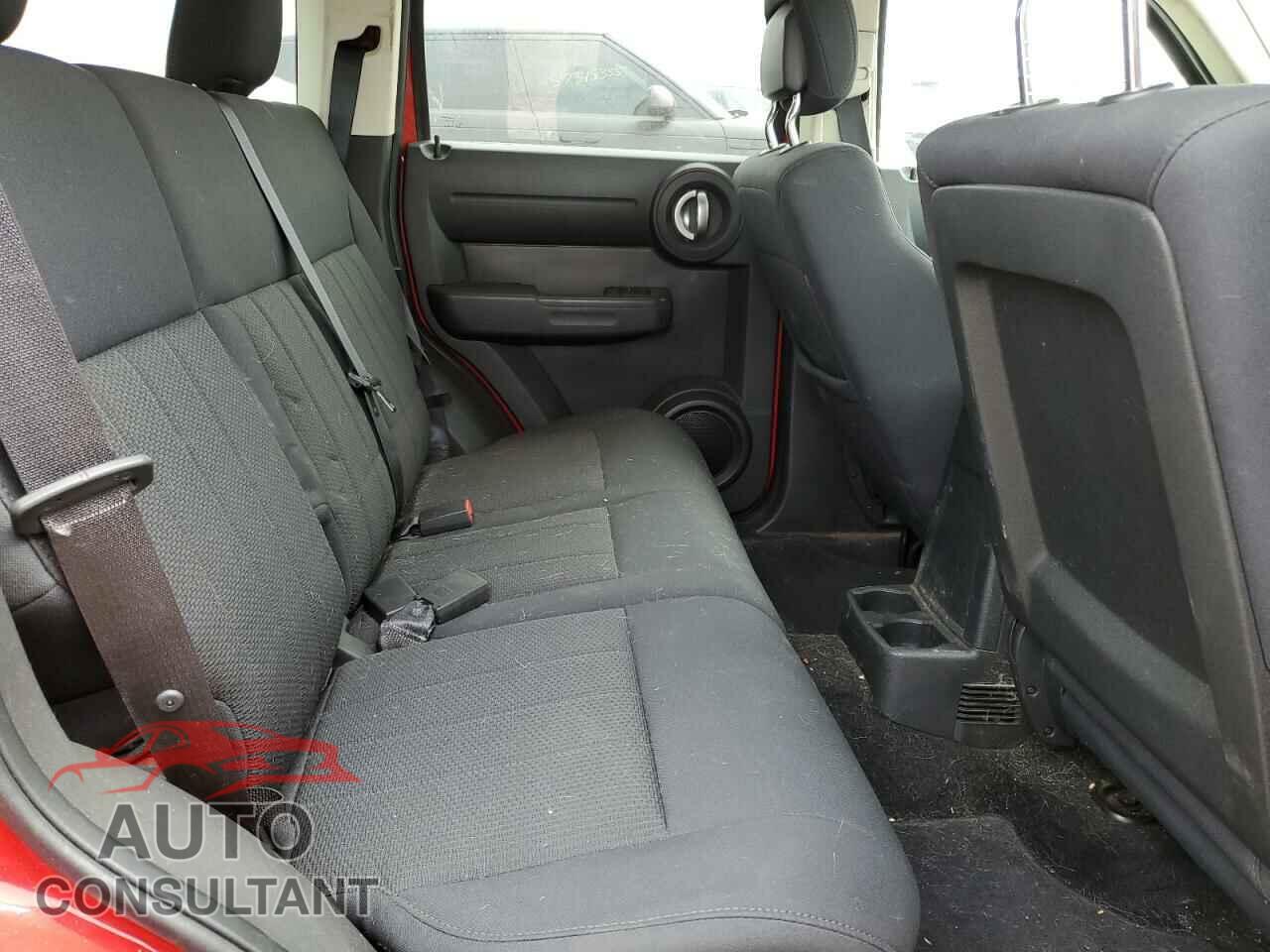 DODGE NITRO 2011 - 1D4PU4GK8BW576875