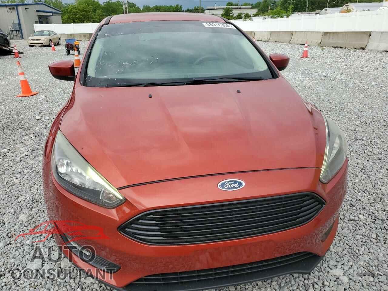 FORD FOCUS 2018 - 1FADP3F2XJL286145