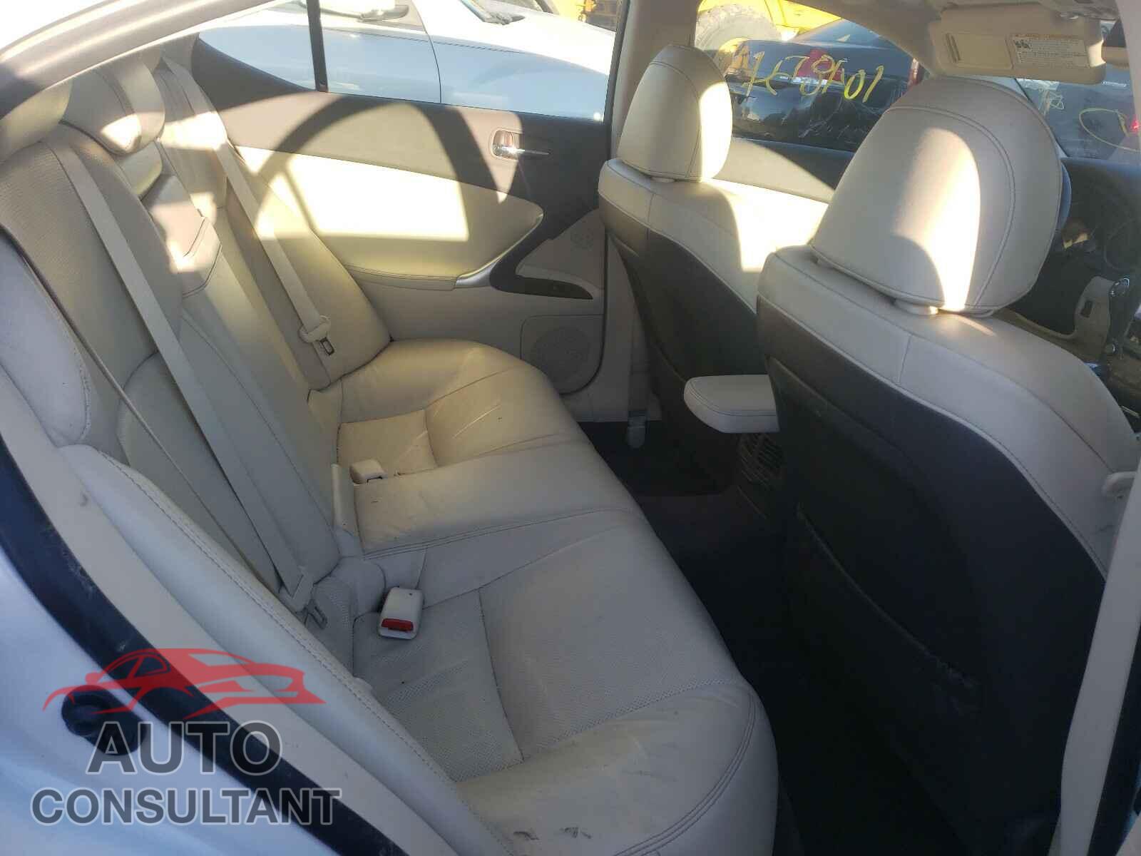 LEXUS IS 2012 - JTHCF5C29C5056384