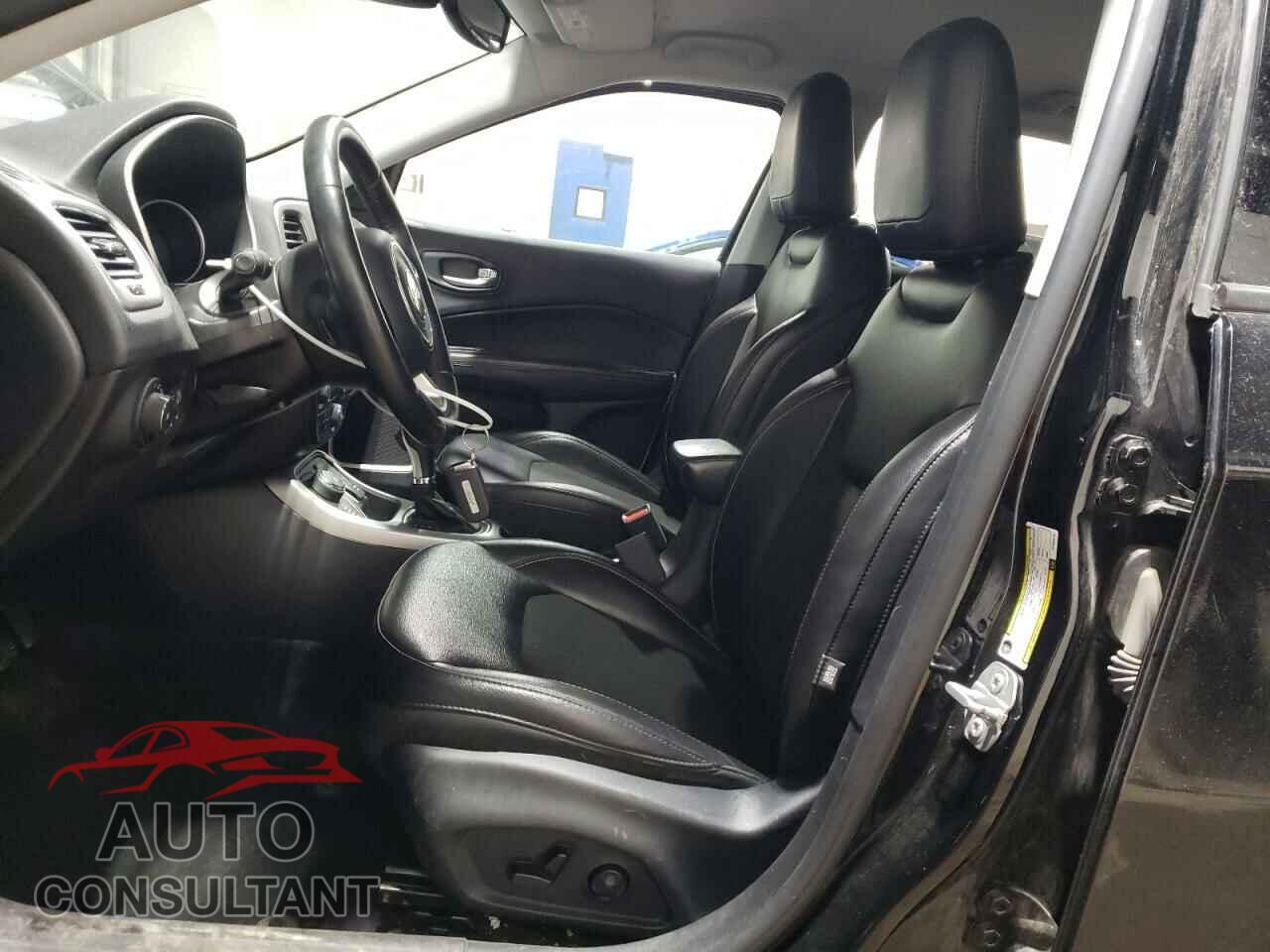 JEEP COMPASS 2018 - 3C4NJDBB5JT392910