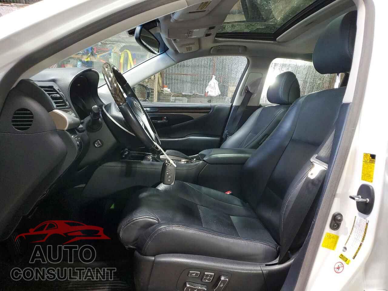 LEXUS LS460 2014 - JTHCL5EF4E5021554