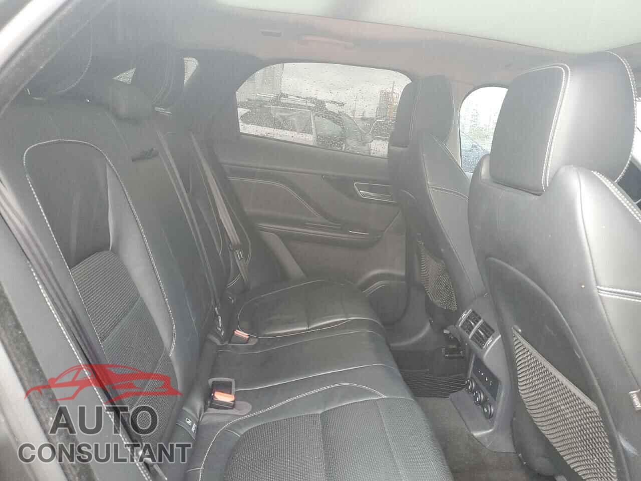 JAGUAR F-PACE 2017 - SADCL2BV5HA051397