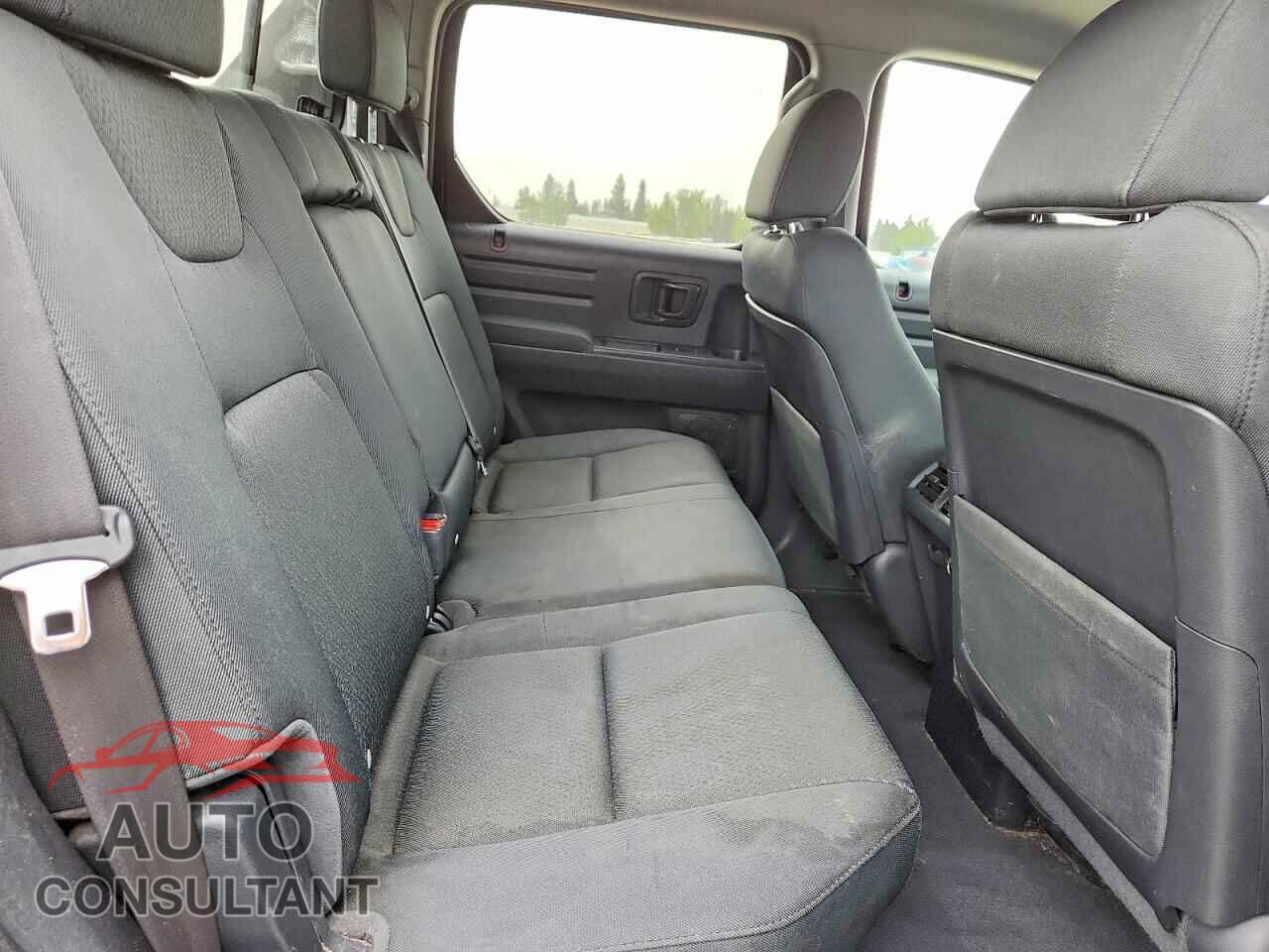 HONDA RIDGELINE 2017 - 5FPYK1F77EB001363
