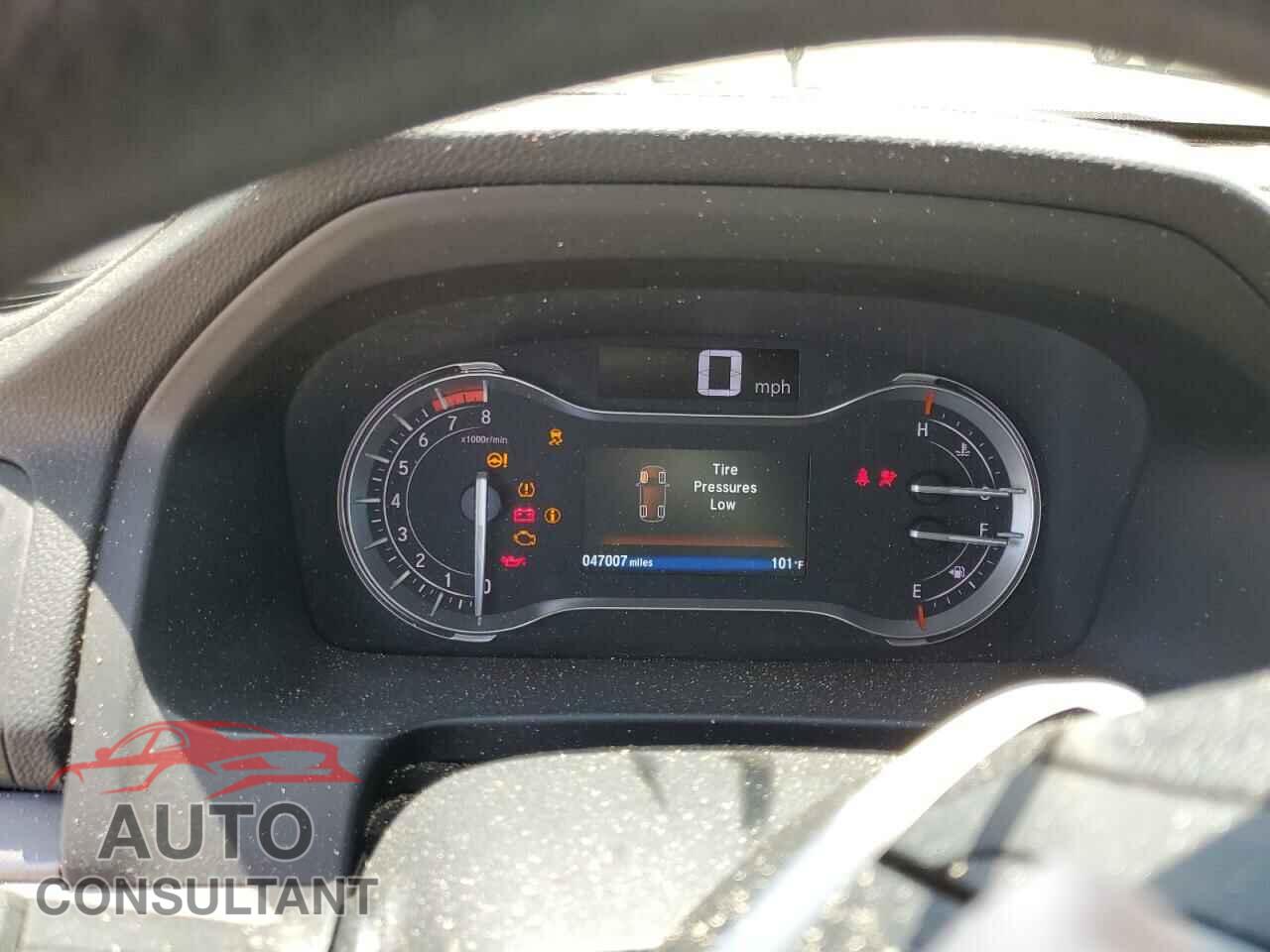 HONDA PILOT 2017 - 5FNYF5H33HB034573