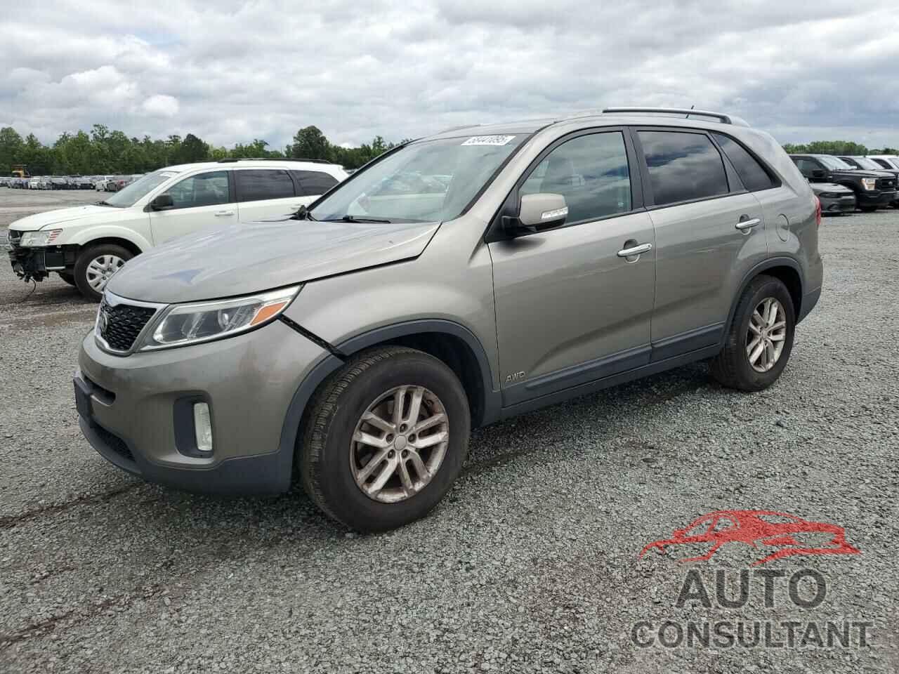 KIA SORENTO 2015 - 5XYKTCA68FG651349
