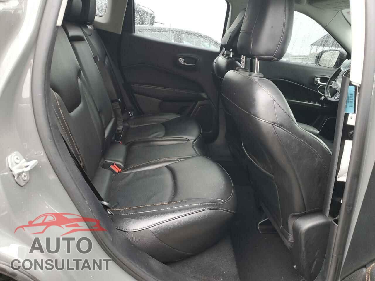 JEEP COMPASS 2020 - 3C4NJDCB5LT208535
