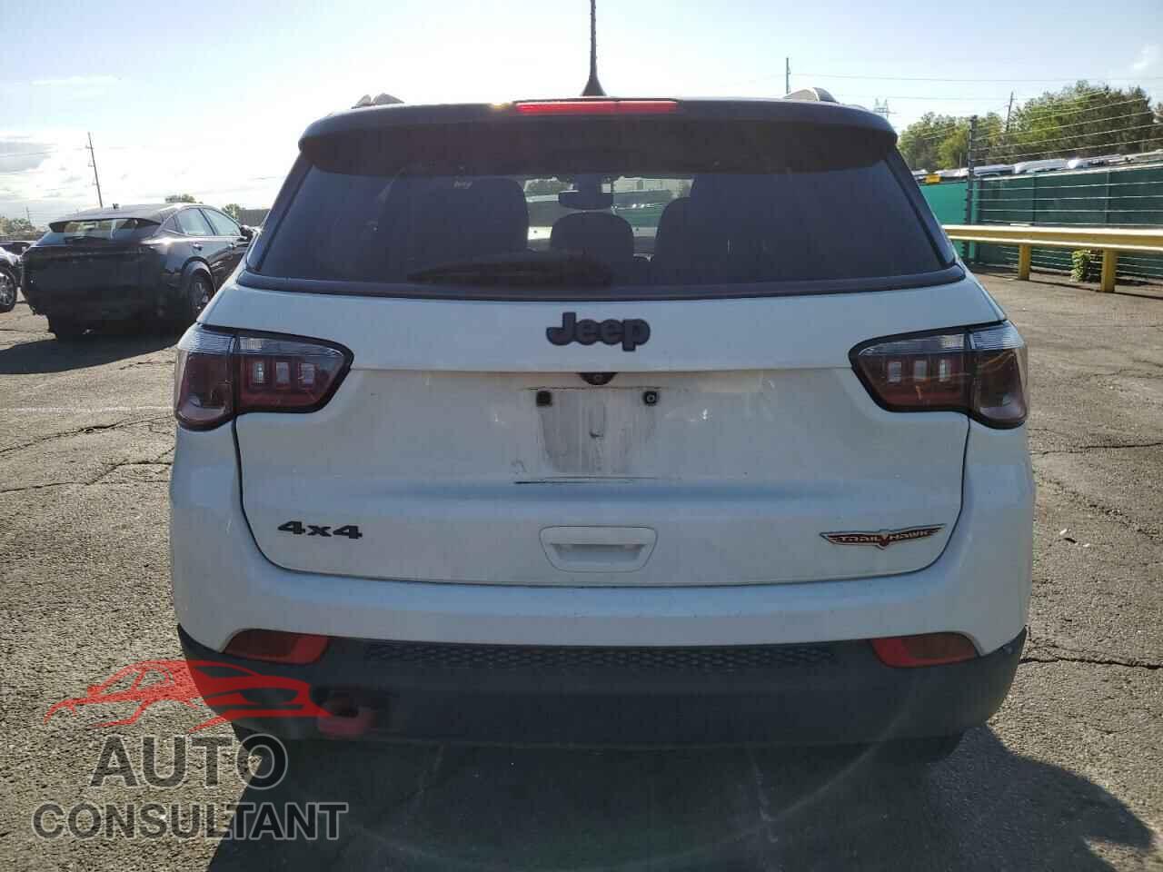 JEEP COMPASS 2018 - 3C4NJDDB5JT174818