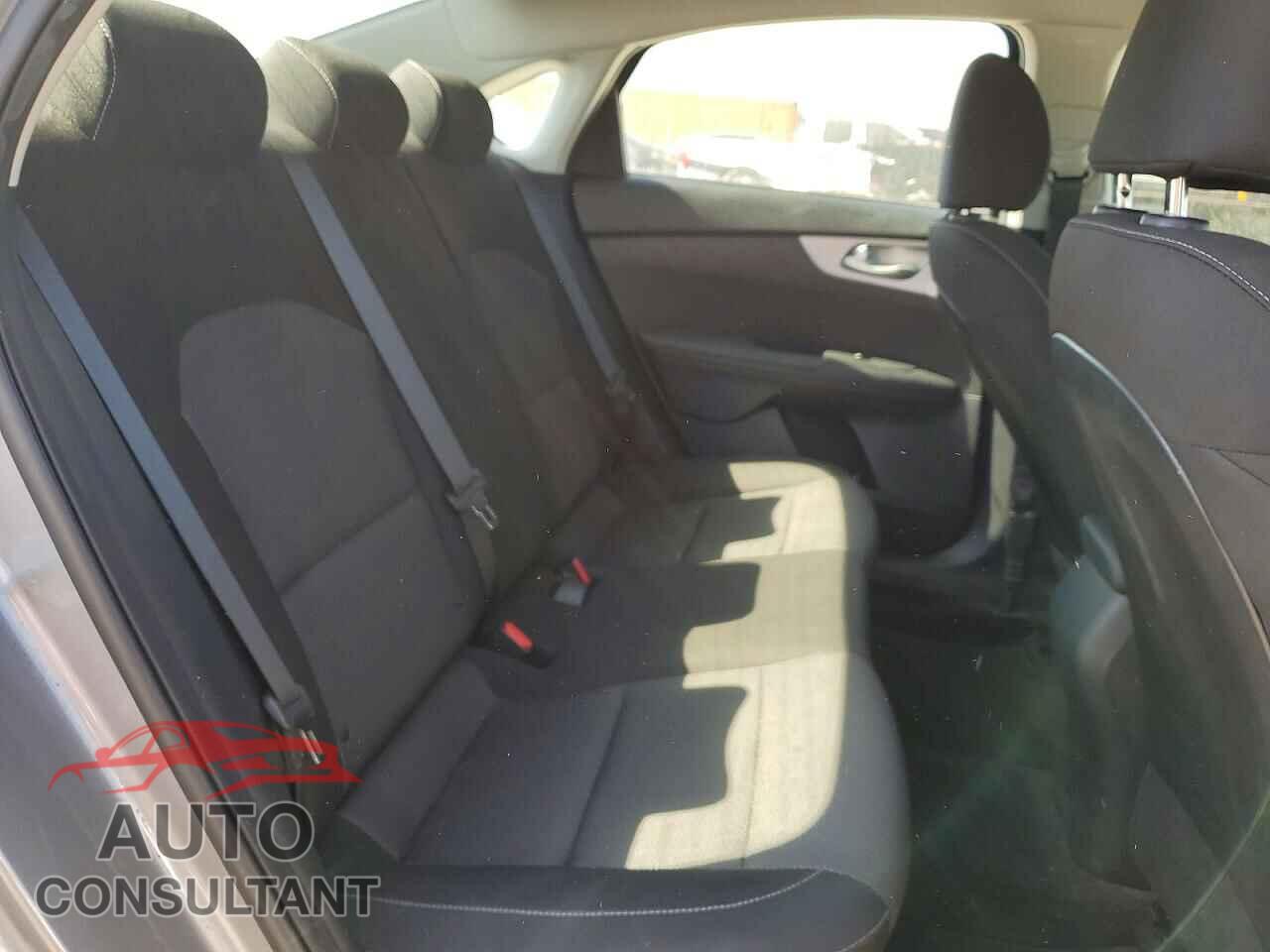 KIA FORTE LXS 2024 - 3KPF24AD8RE800983