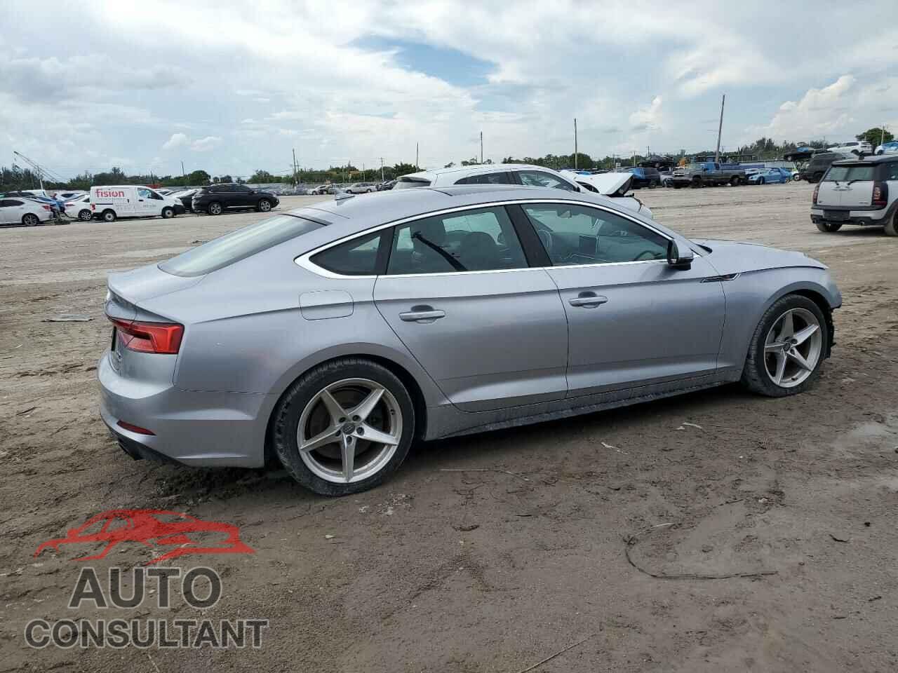 AUDI A5 2018 - WAUDNCF50JA005859