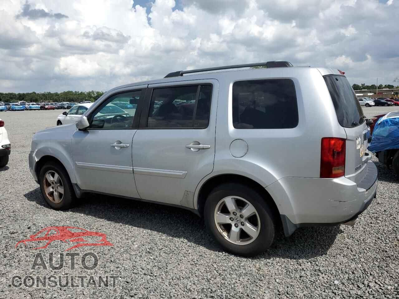 HONDA PILOT 2011 - 5FNYF4H65BB092650