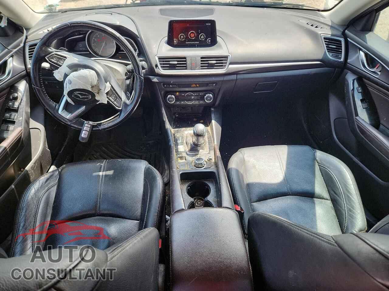MAZDA 3 2017 - 3MZBN1W3XHM130049
