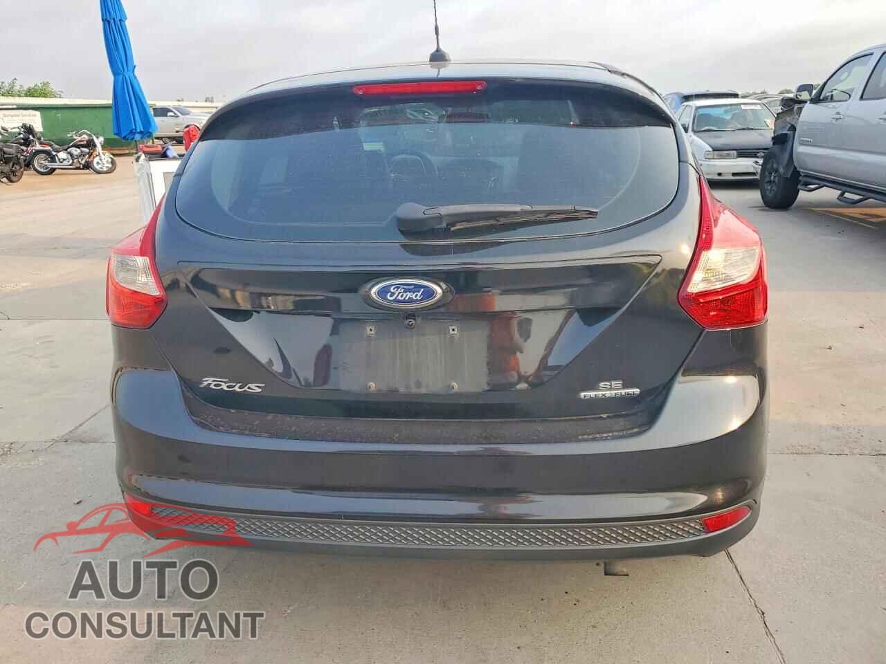 FORD FOCUS 2014 - 1FADP3K2XEL383681