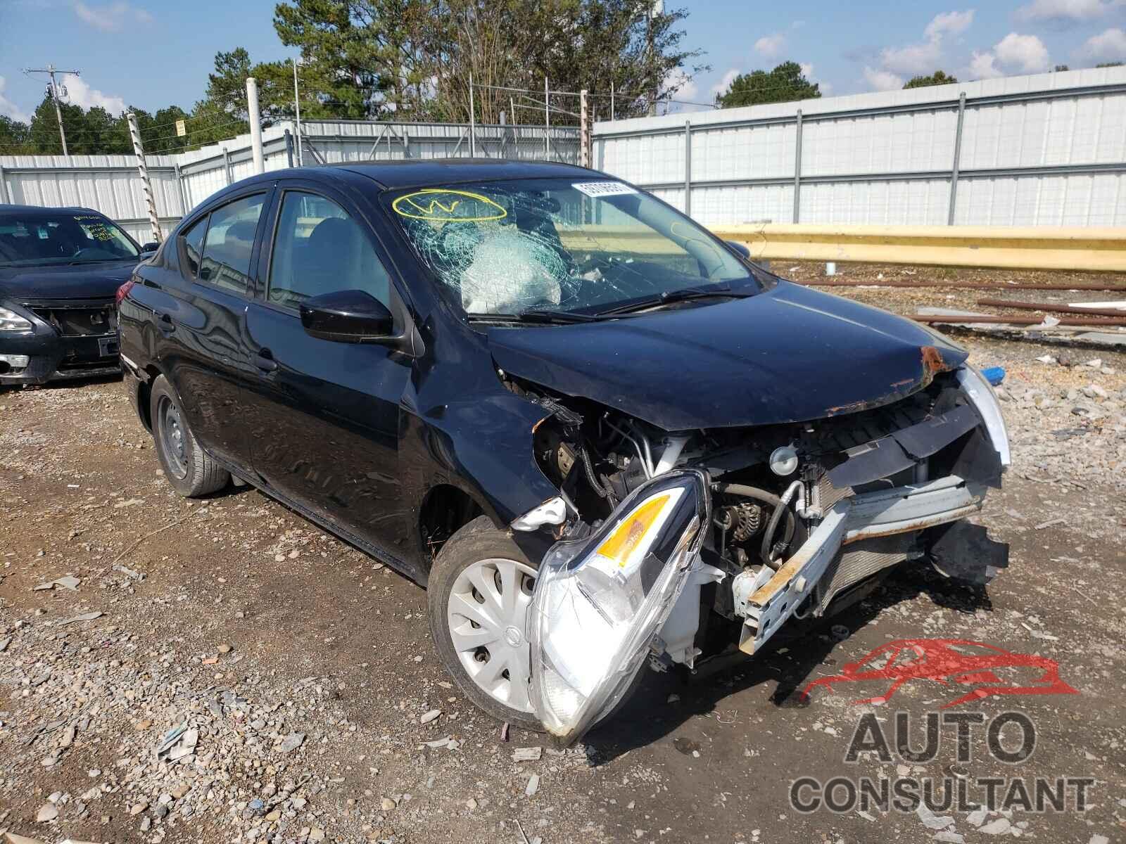 NISSAN VERSA 2017 - 3N1CN7APXHL831378