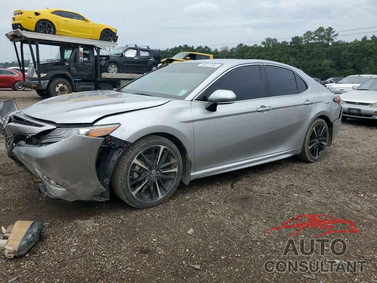 TOYOTA CAMRY 2018 - 4T1B61HK6JU035795